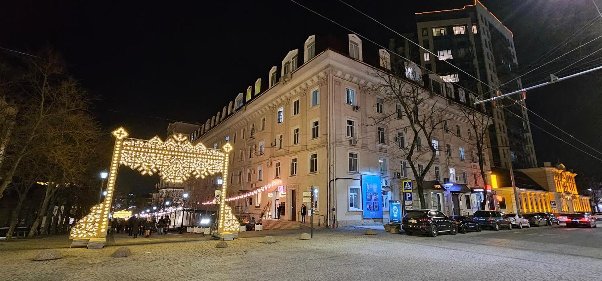 Park & Pedestrian Zone Apartment For4 Кишинев Екстериор снимка